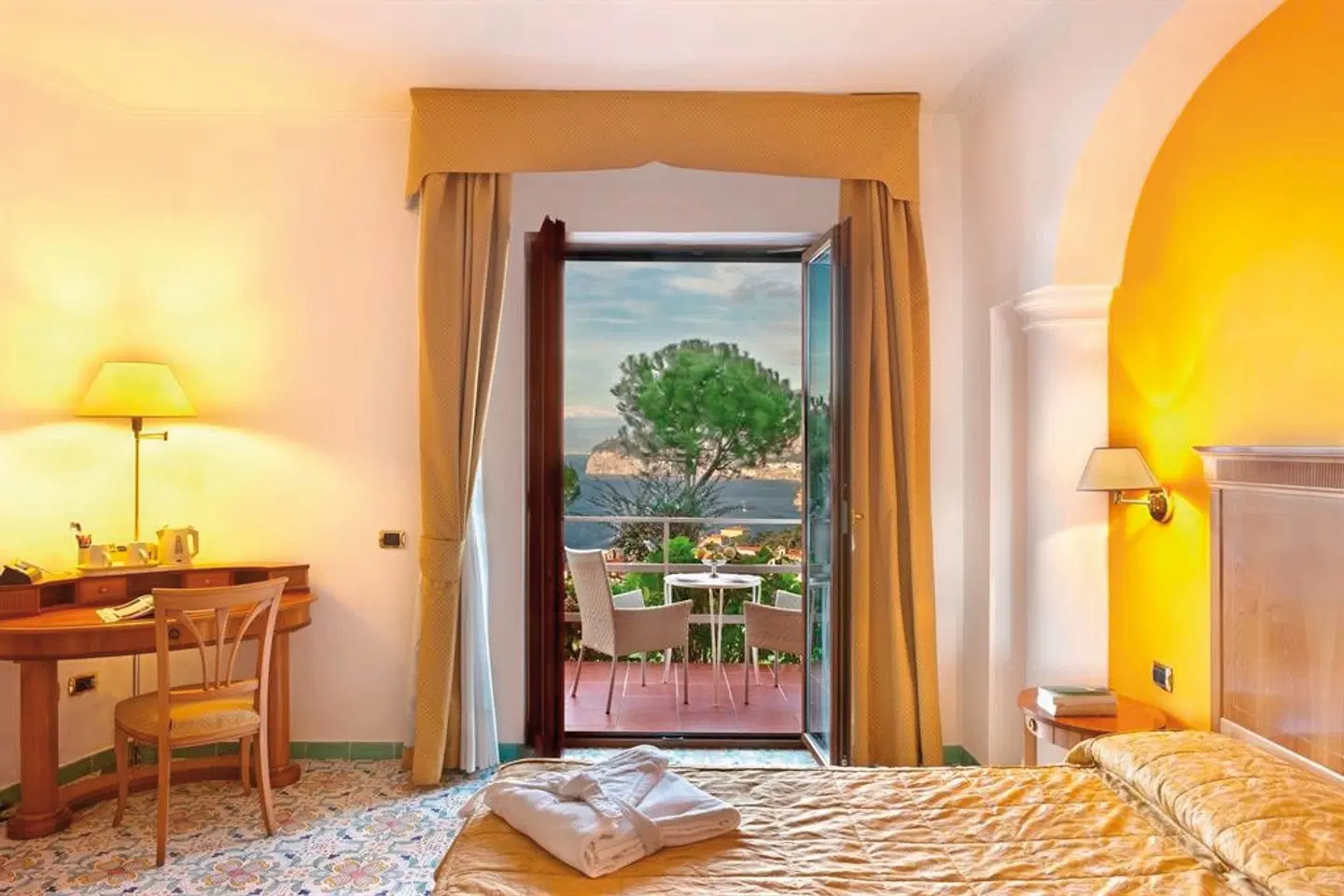 Grand Hotel President ROOM_EXAMPLE