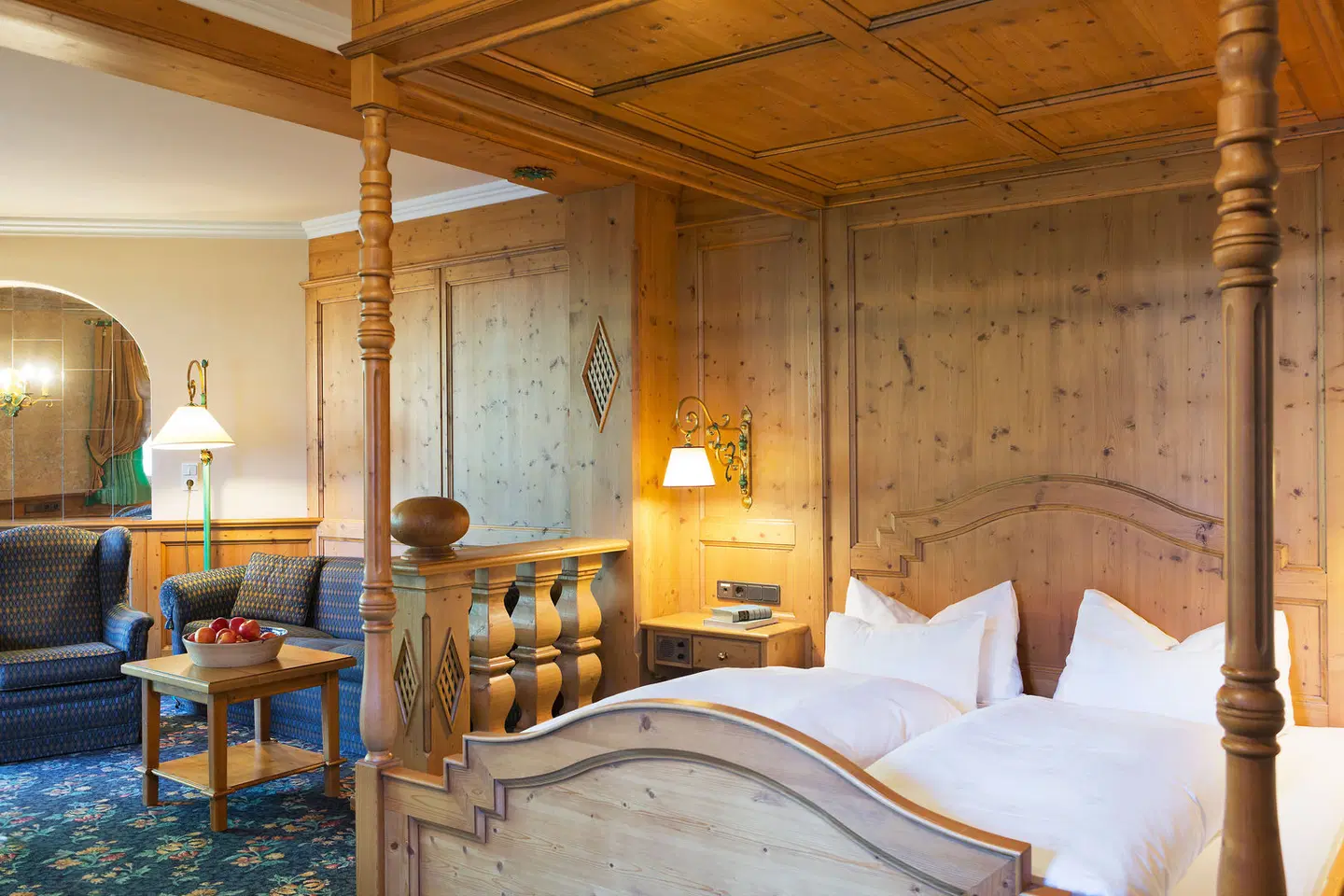 Neuhaus Zillertal Resort ROOM_EXAMPLE
