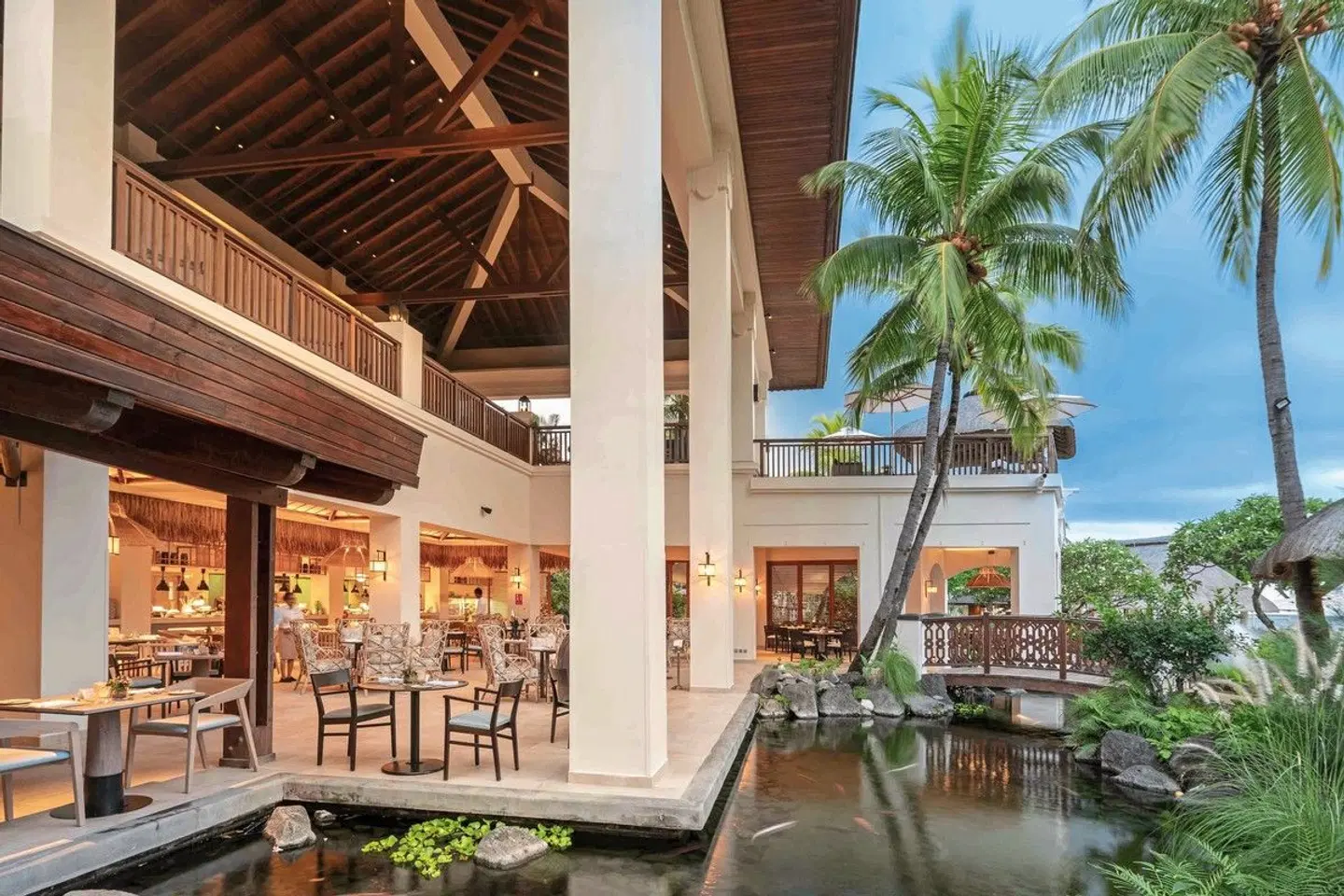 Hilton Mauritius Resort & Spa Bar