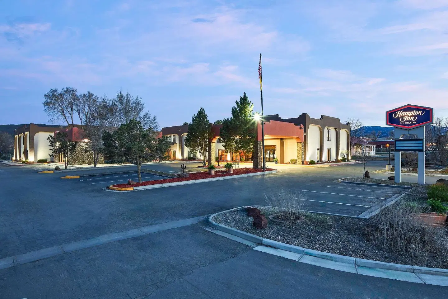 Hampton Inn Taos OUTDOOR_POOL