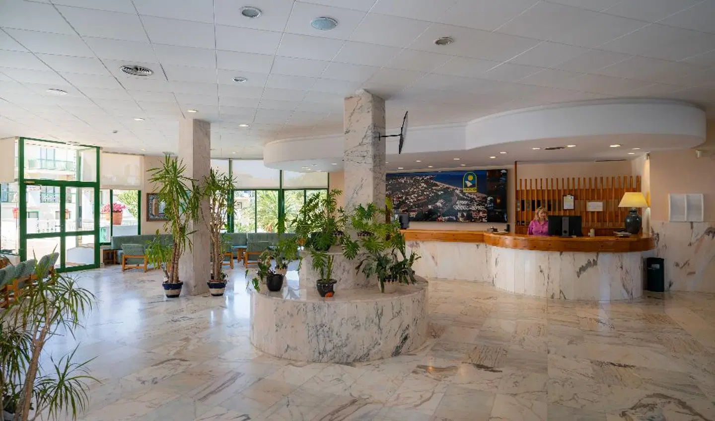 Pino Alto LOUNGE_LOBBY