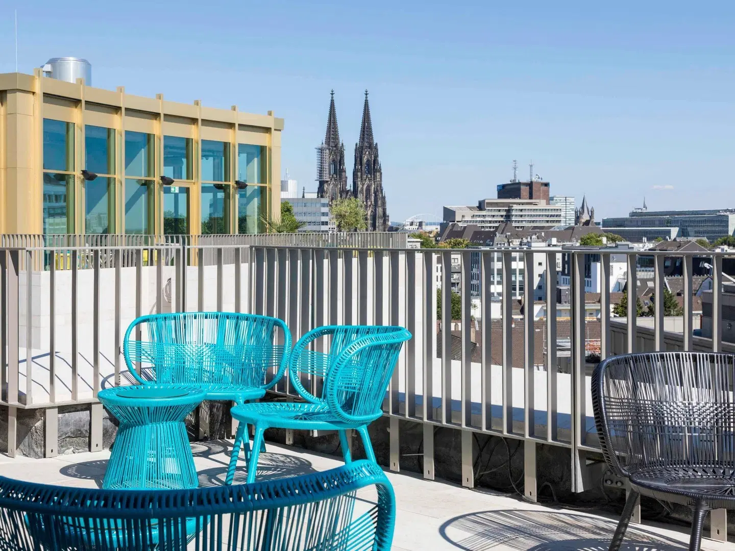 25hours Hotel The Circle Terrasse