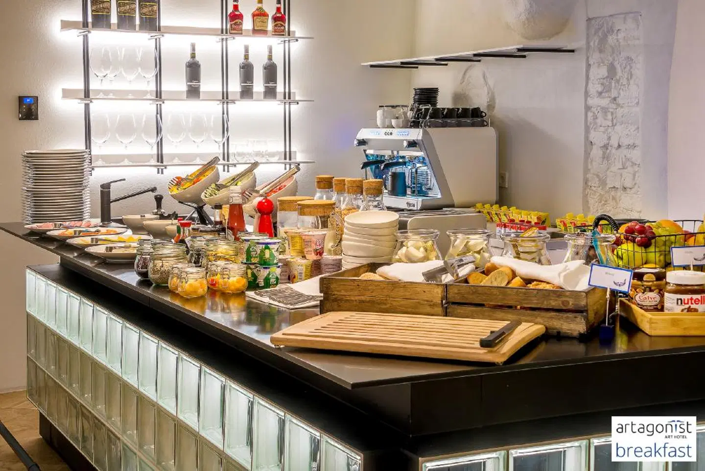 Artagonist Art Hotel Restaurant