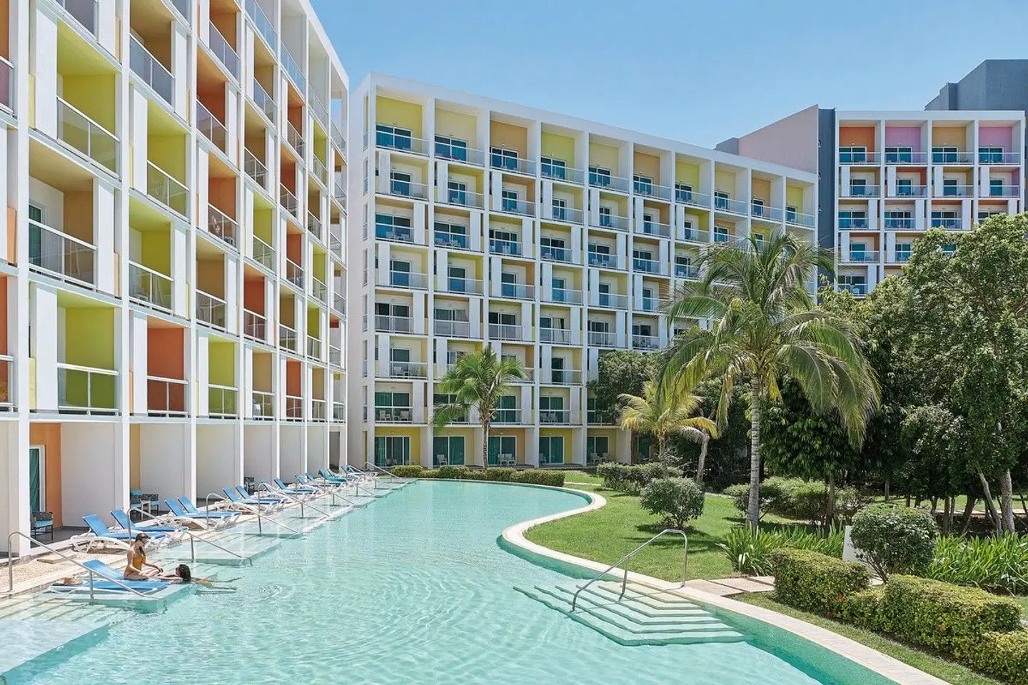 Bella Vista OUTDOOR_POOL