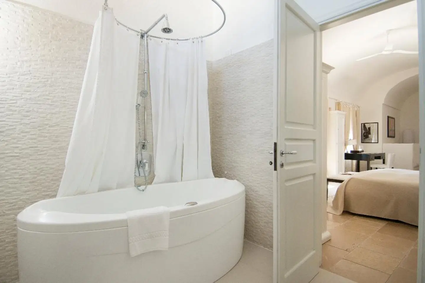 Rocco Forte Masseria Torre Maizza Badezimmer