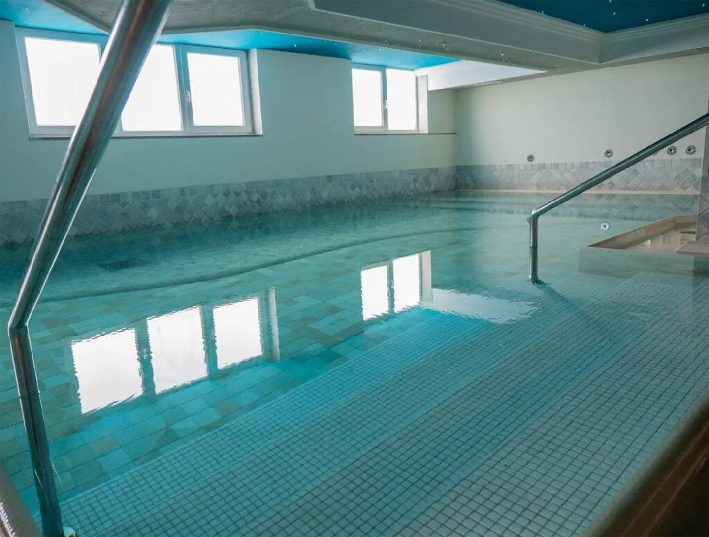 Hotels Vidi Miramare & Delfino Hallenbad