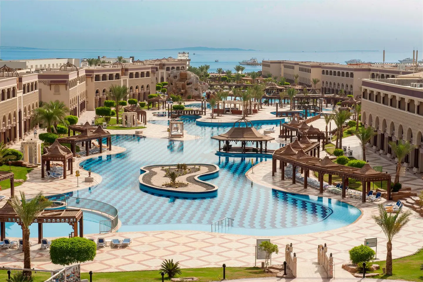 Sentido Mamlouk Palace Resort EXTERIOR