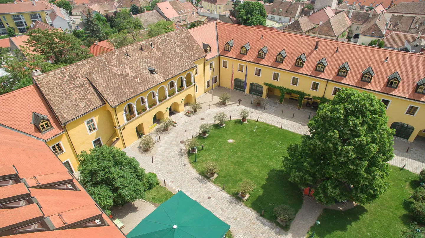 Althof EXTERIOR