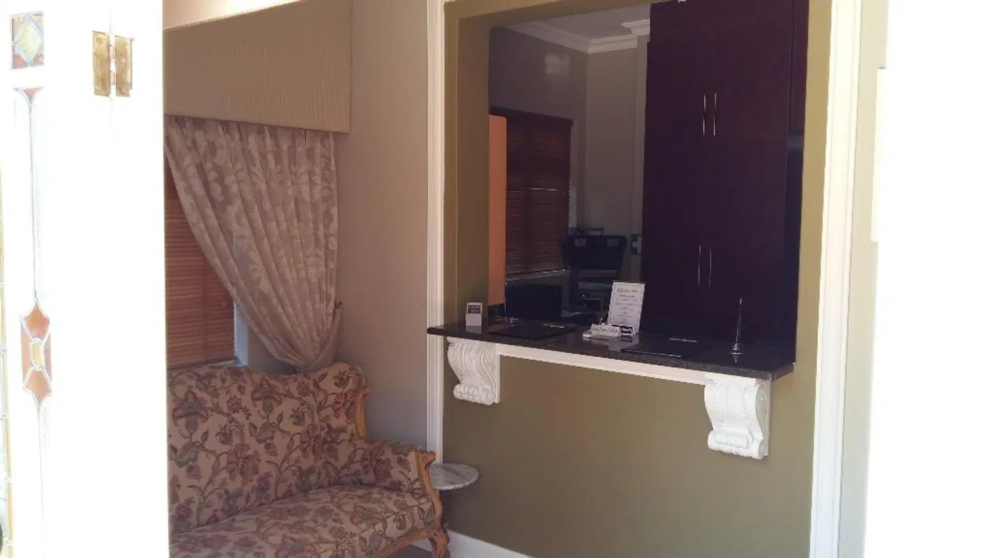 Liza's Cottage Guesthouse ROOM_EXAMPLE