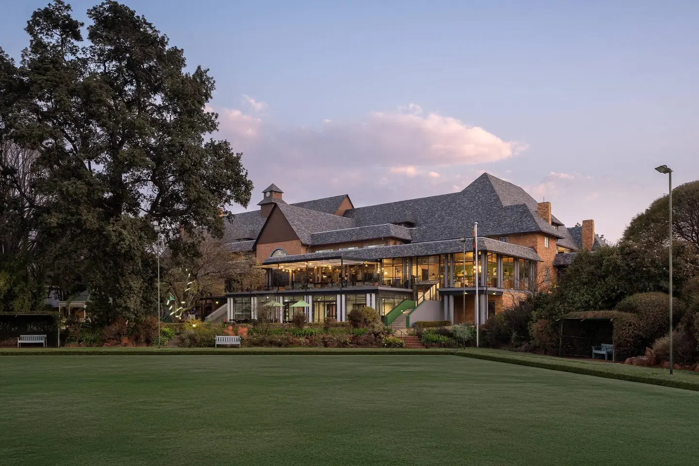 Protea Hotel by Marriott Johannesburg Wanderers EXTERIOR