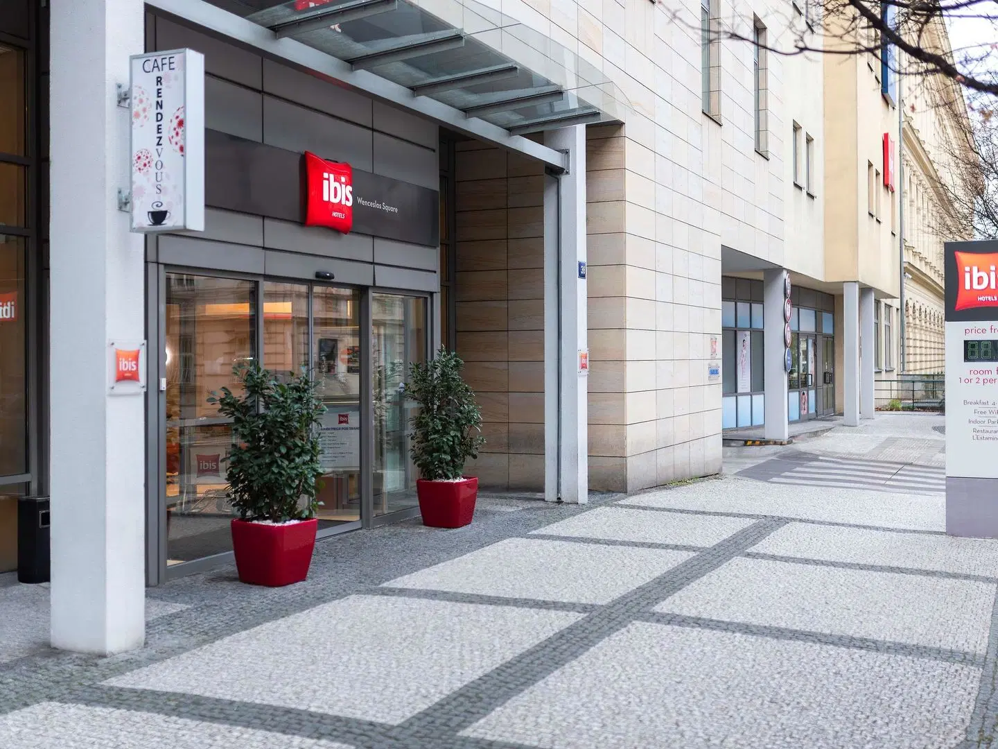 ibis Praha Wenceslas Square EXTERIOR