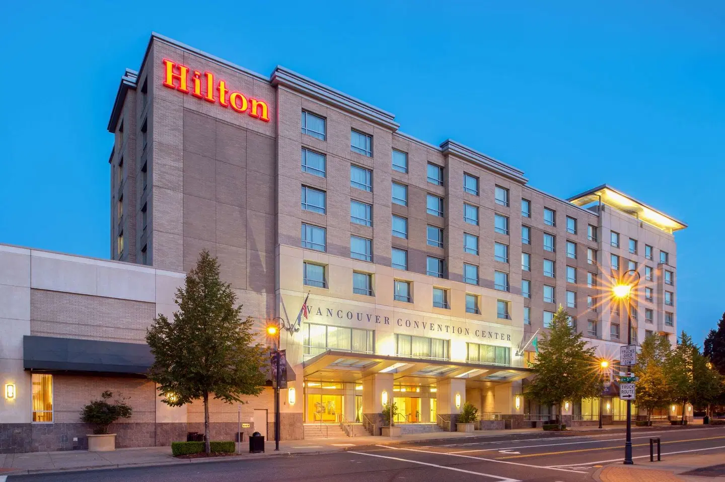 Hilton Vancouver Washington EXTERIOR