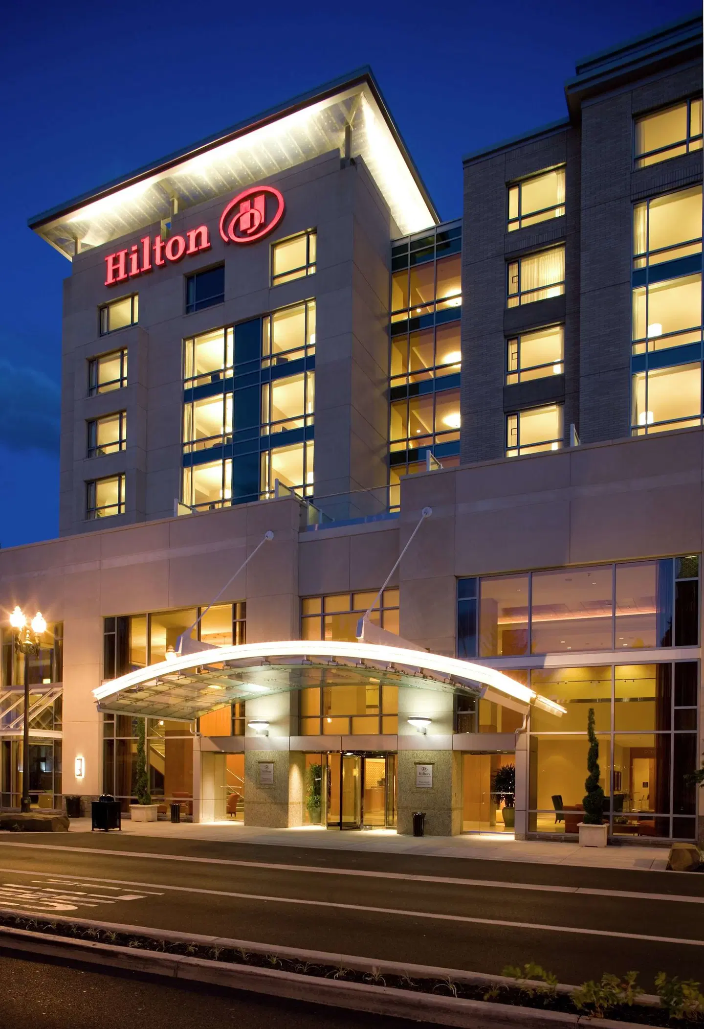 Hilton Vancouver Washington EXTERIOR
