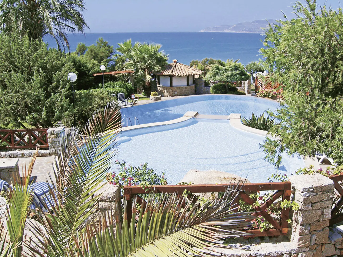 Stella Maris OUTDOOR_POOL