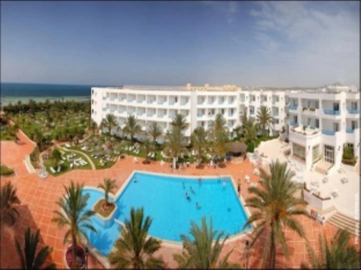 Rosa Beach Thalasso & Spa OUTDOOR_POOL