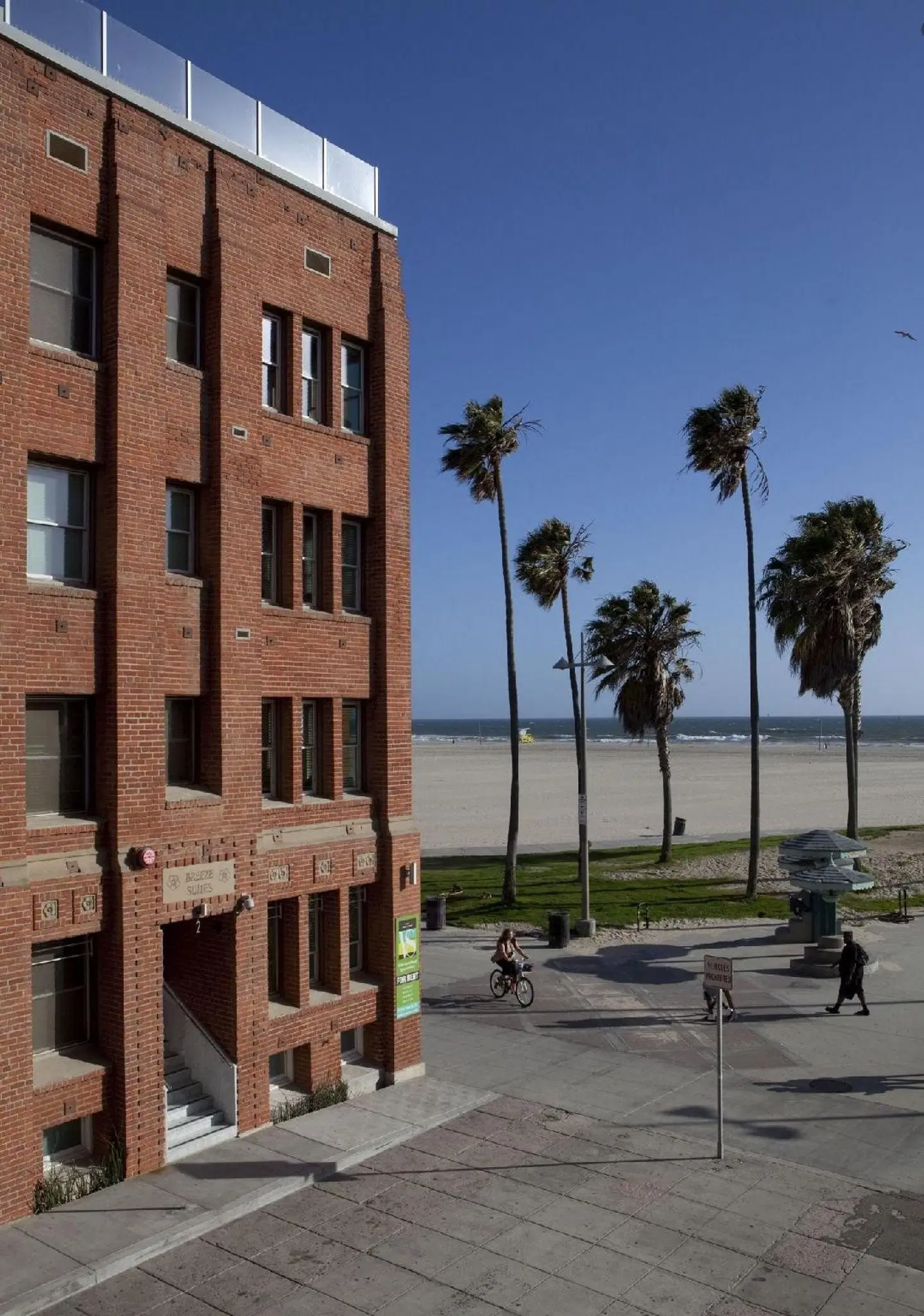Venice Breeze Suites EXTERIOR