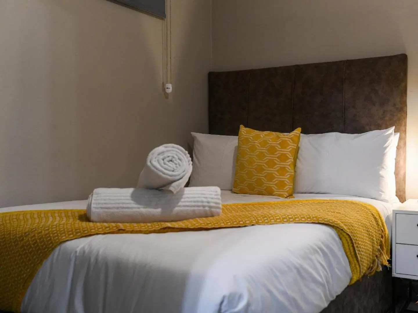 Next To Apartment Hotel ROOM_EXAMPLE