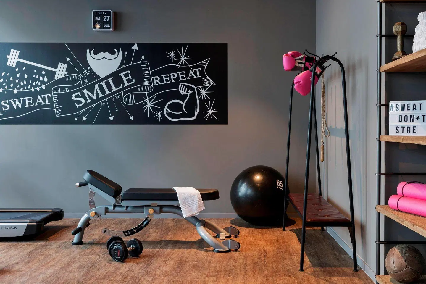 Moxy Vienna Airport SPORTS_AND_LEISURE