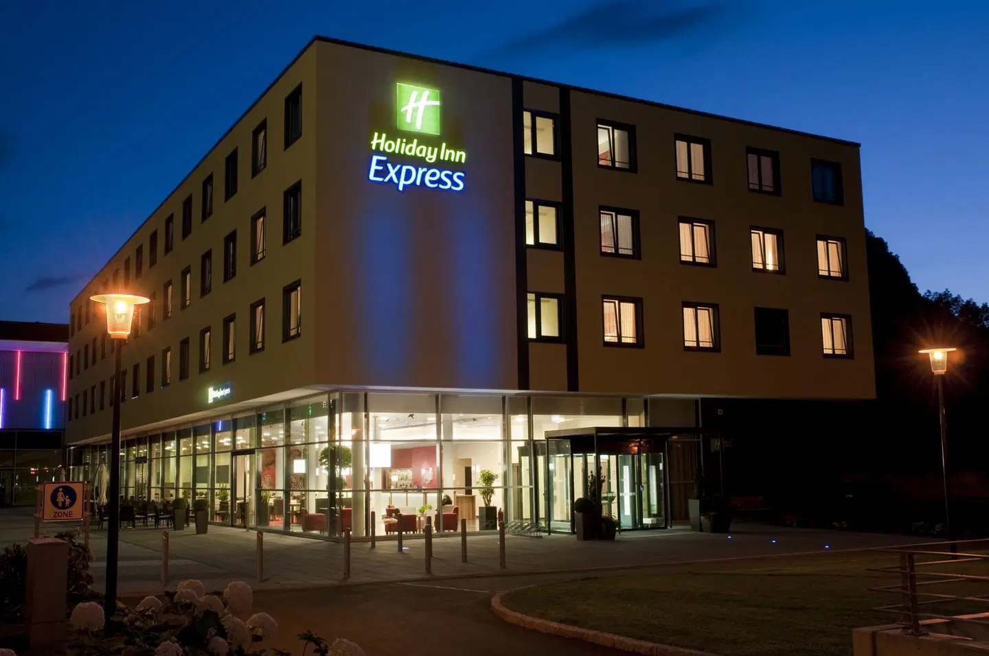 Holiday Inn Express Singen EXTERIOR