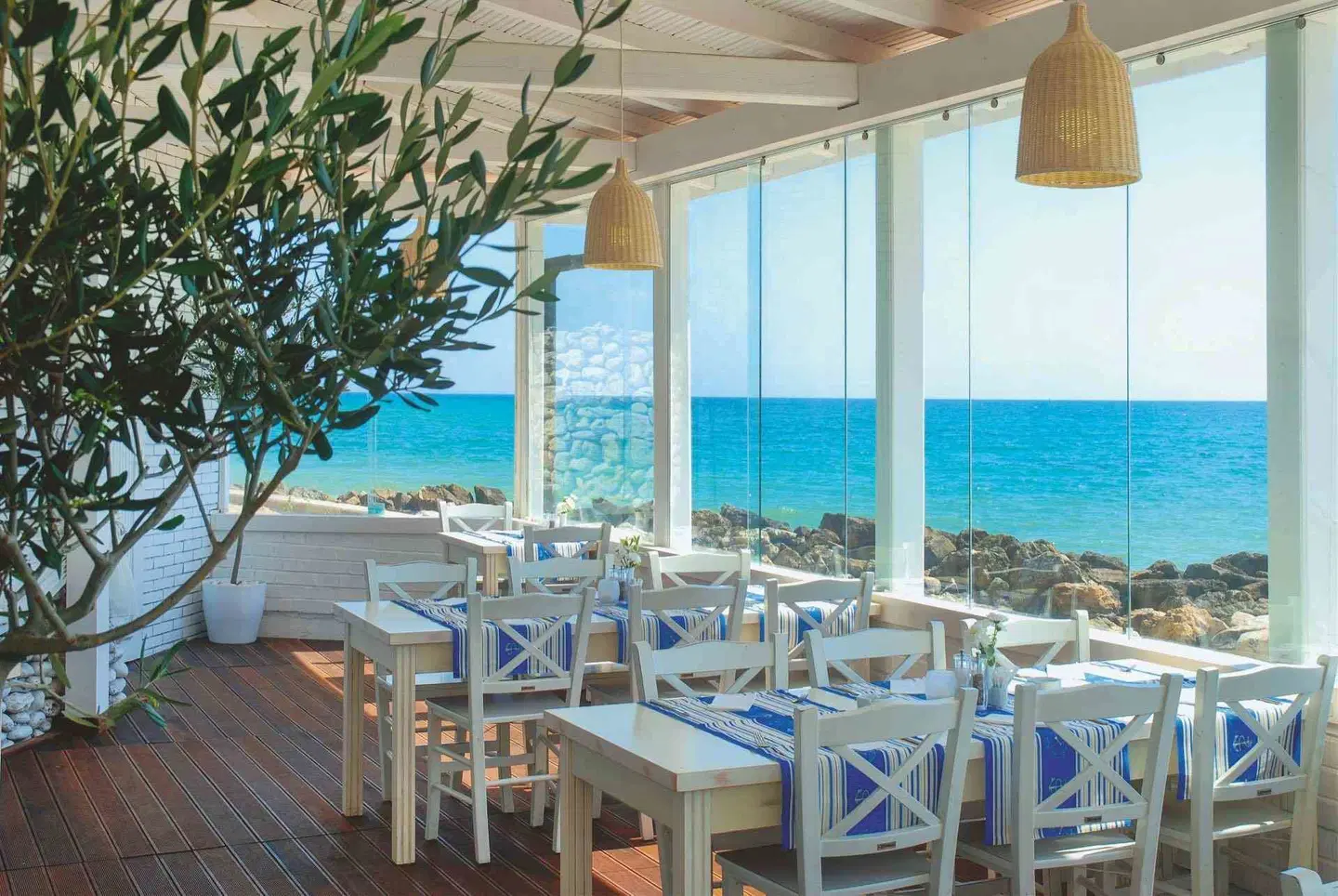 HVD Riviera Beach RESTAURANT