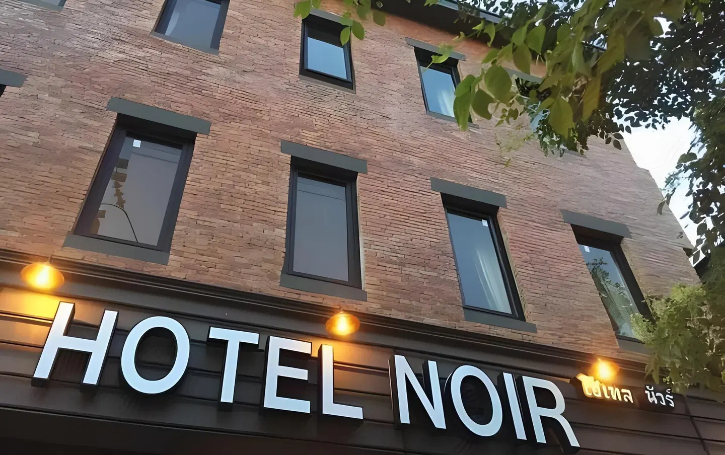 Hotel Noir EXTERIOR