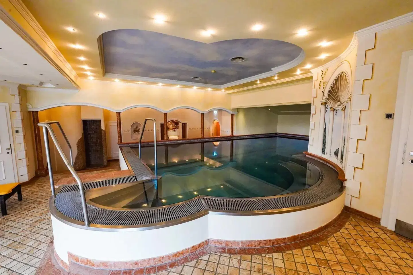 Jenbacherhof INDOOR_POOL