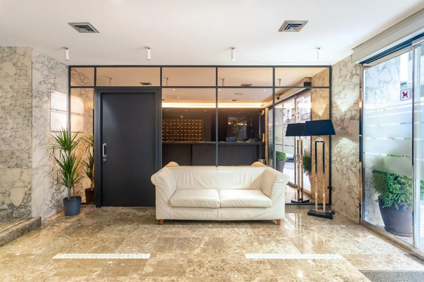 Leuka ROOM_EXAMPLE
