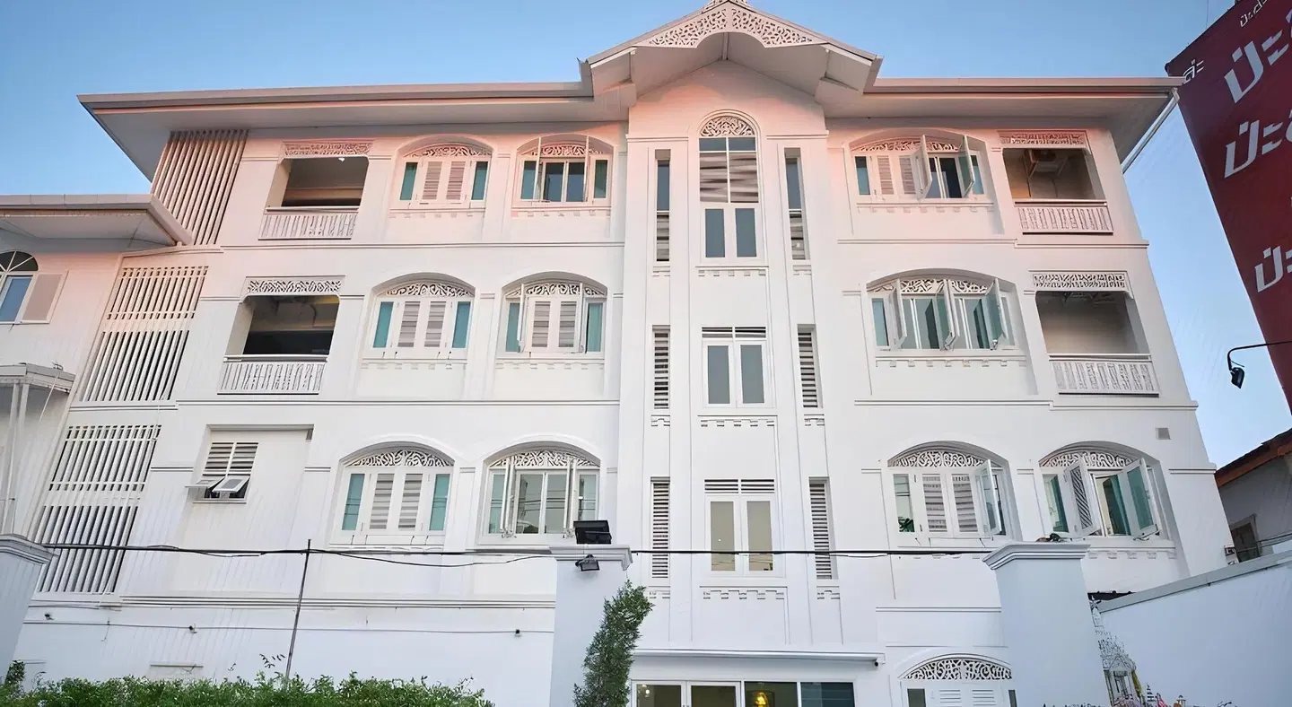 Nidhra Lanna EXTERIOR