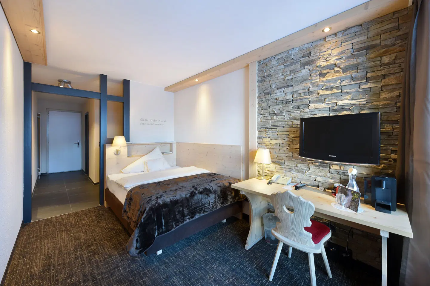 Eiger Mountain & Soul Resort ROOM_EXAMPLE