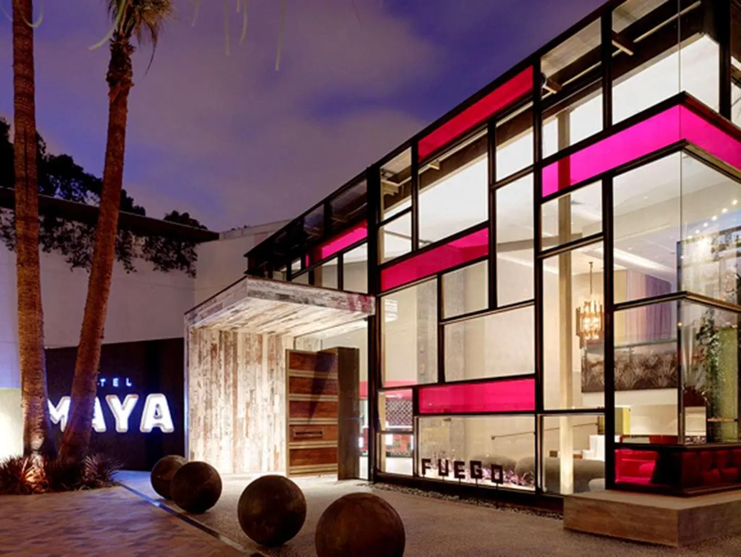 Hotel Maya EXTERIOR