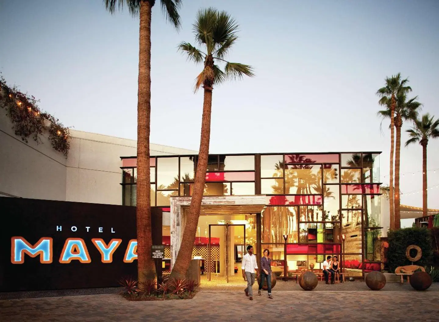 Hotel Maya EXTERIOR