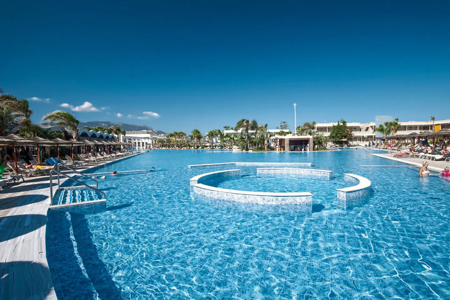 Blue Lagoon Resort OUTDOOR_POOL