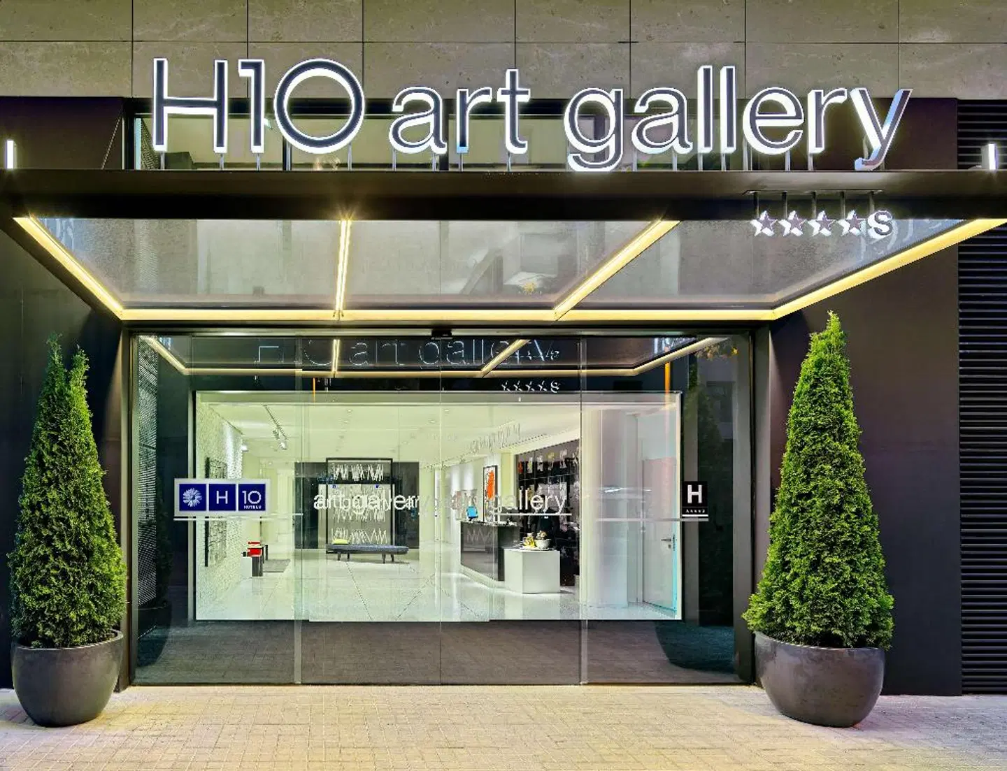 H10 Art Gallery EXTERIOR