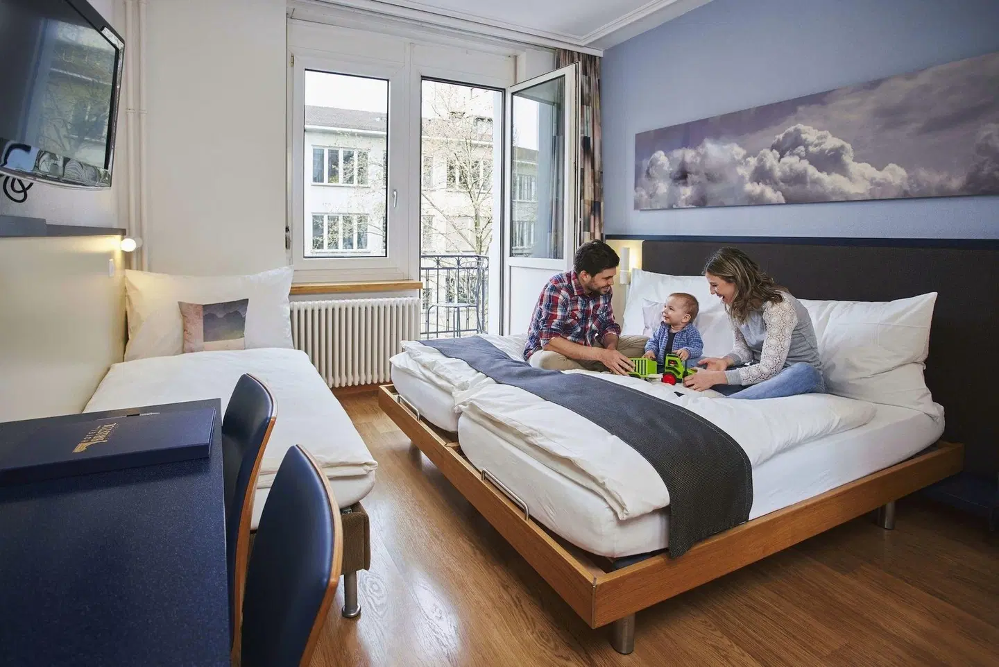 Bristol ROOM_EXAMPLE