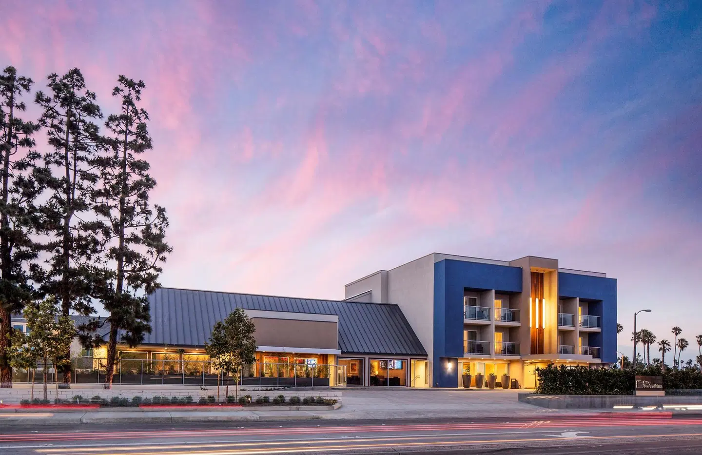 Hilton Garden Inn Los Angeles Marina Del Rey EXTERIOR