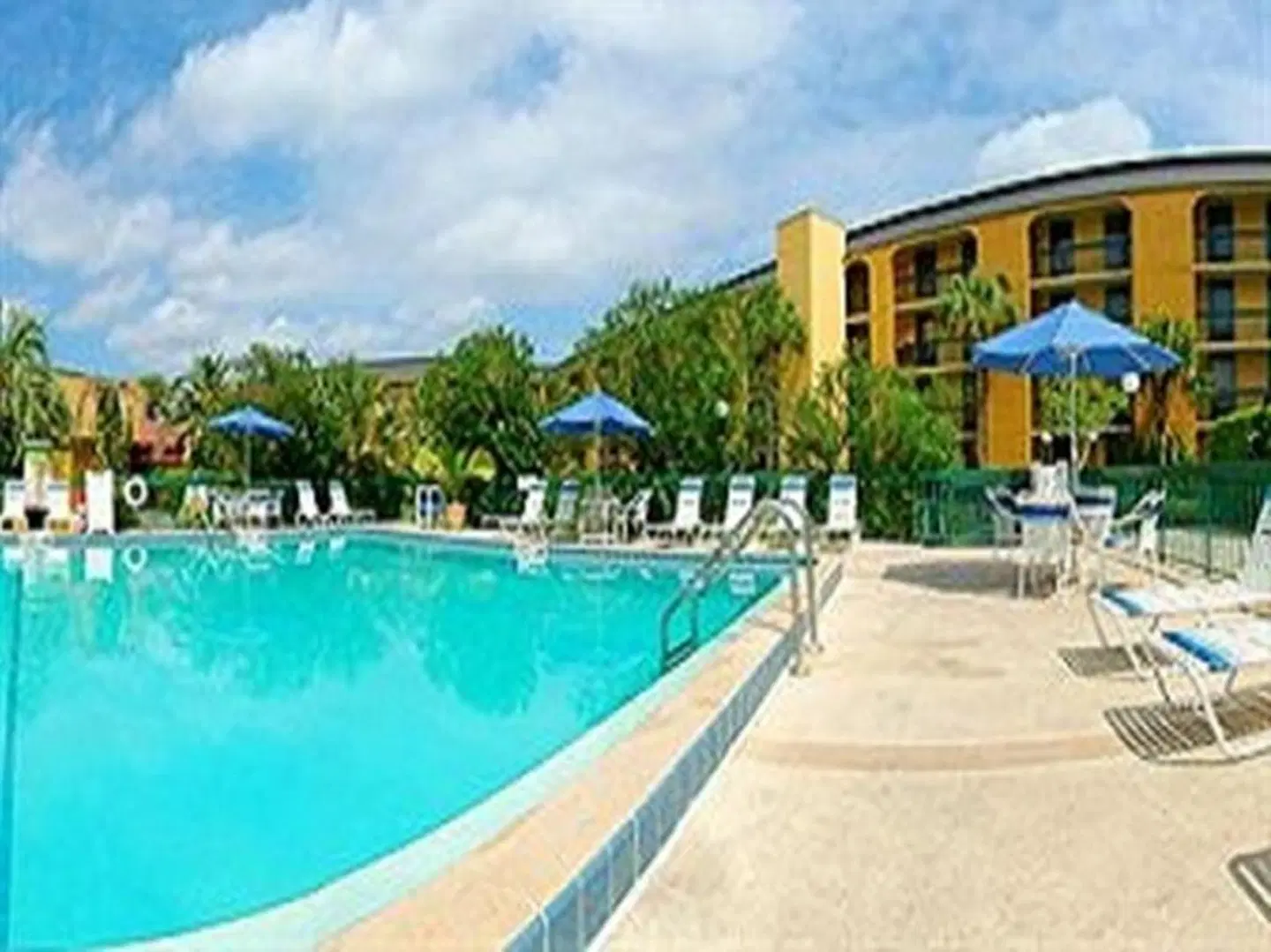 Grand Hotel Orlando at Universal Blvd OUTDOOR_POOL