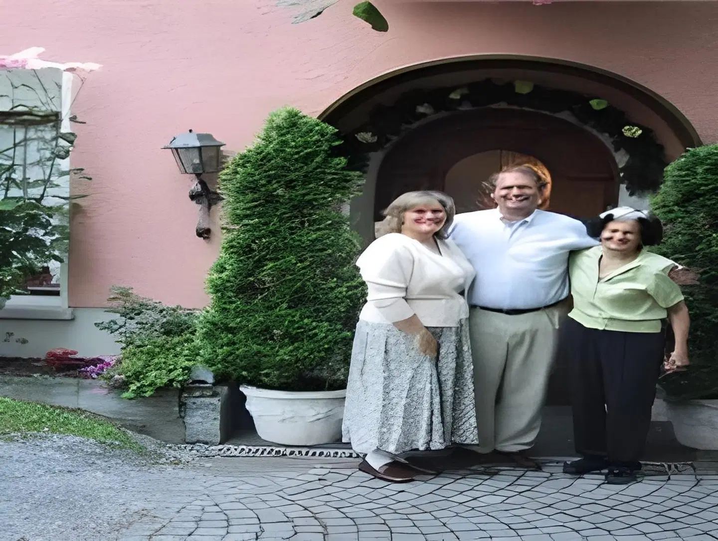 Gutwinski Hotel PEOPLE