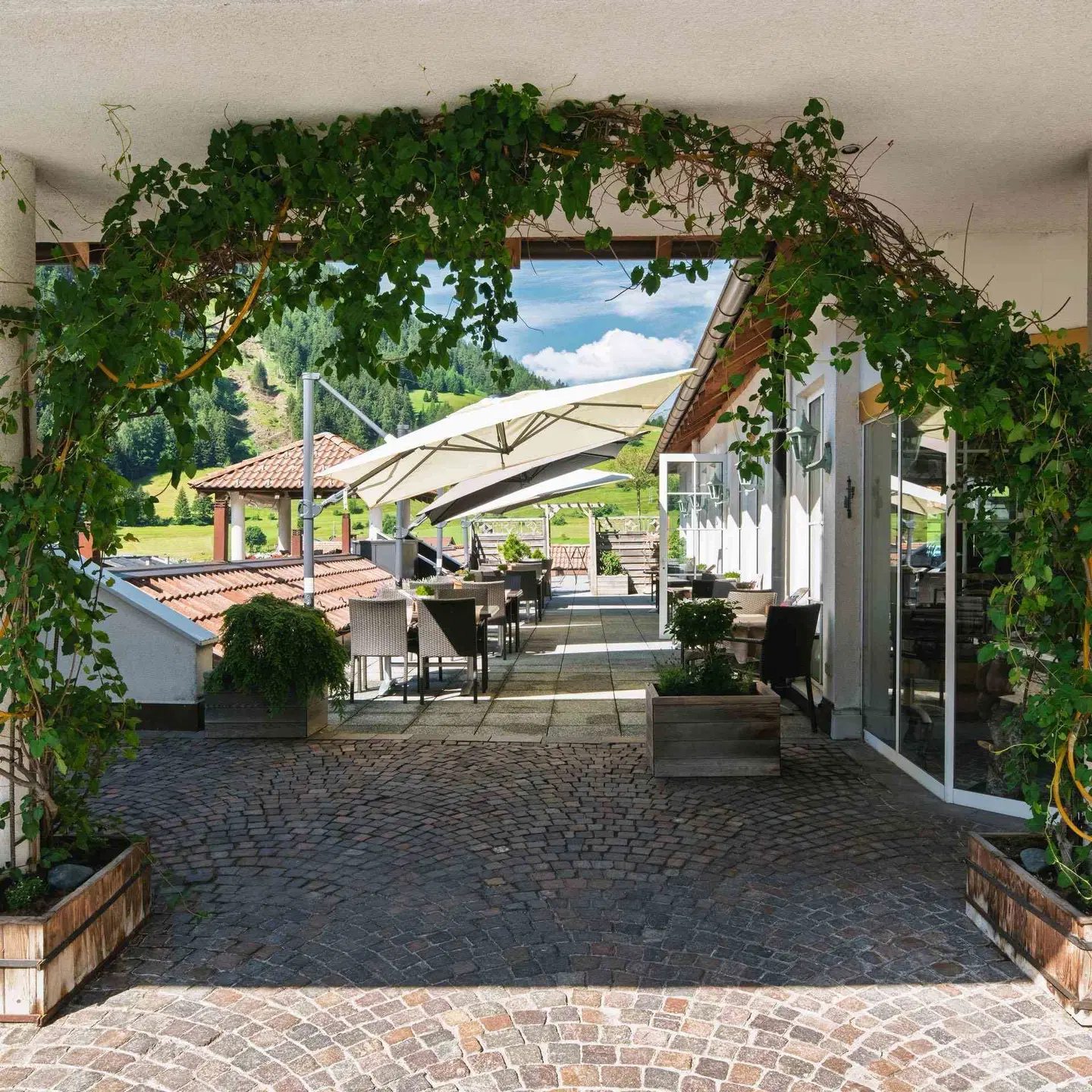 Hotel Post Nauders EXTERIOR