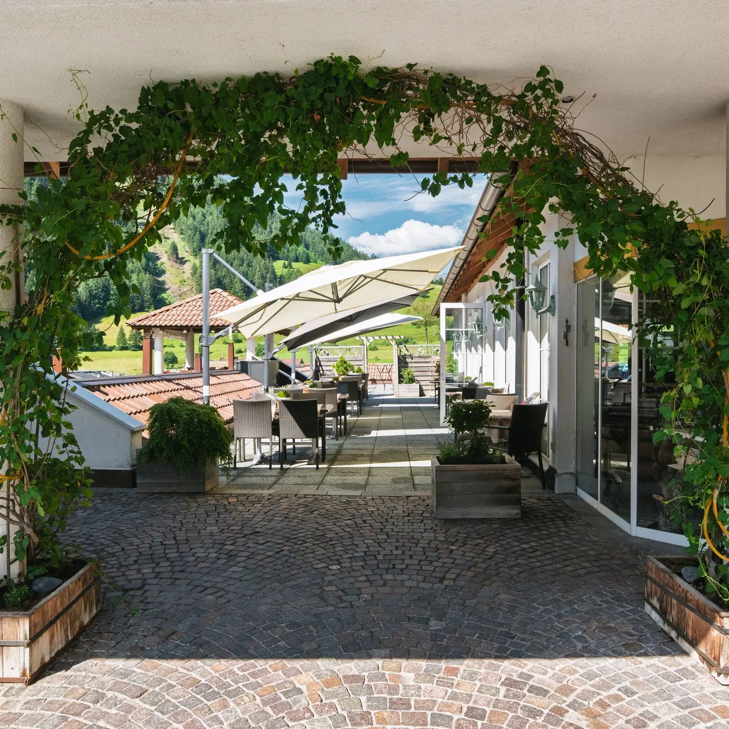 Hotel Post Nauders EXTERIOR