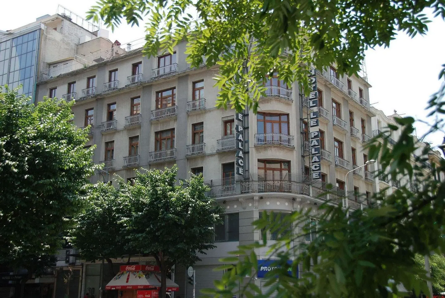 Le Palace EXTERIOR