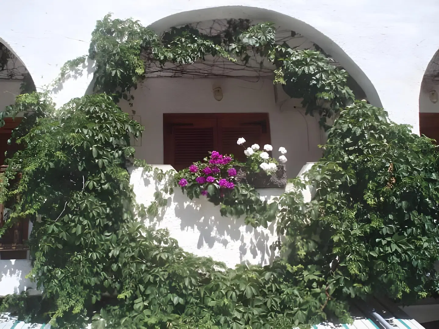 Hotel Sweet Home EXTERIOR