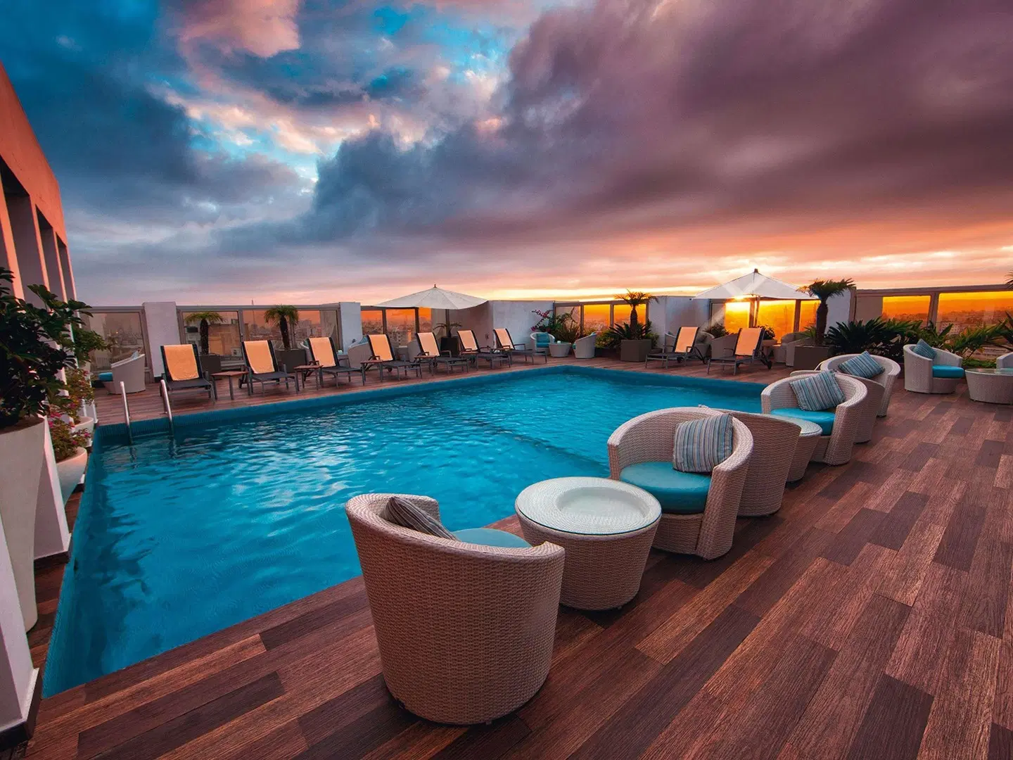 Mövenpick Hotel Casablanca OUTDOOR_POOL