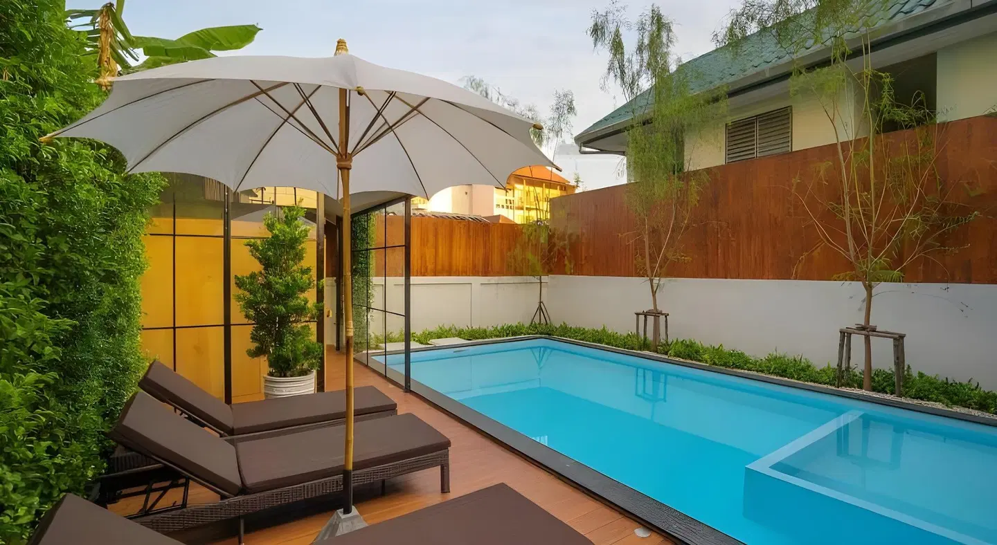 The Wing Lanna Hotel OUTDOOR_POOL