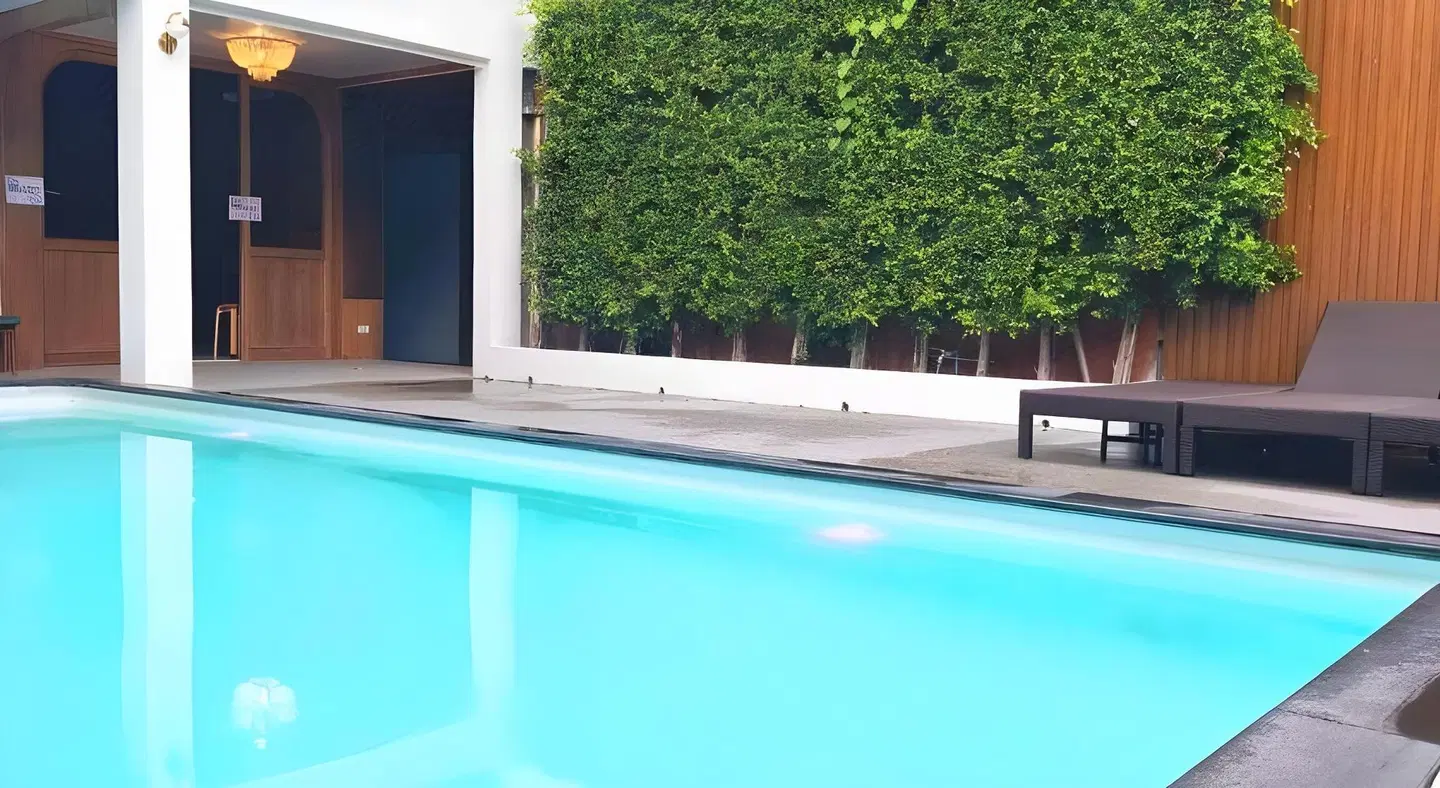 The Wing Lanna Hotel OUTDOOR_POOL