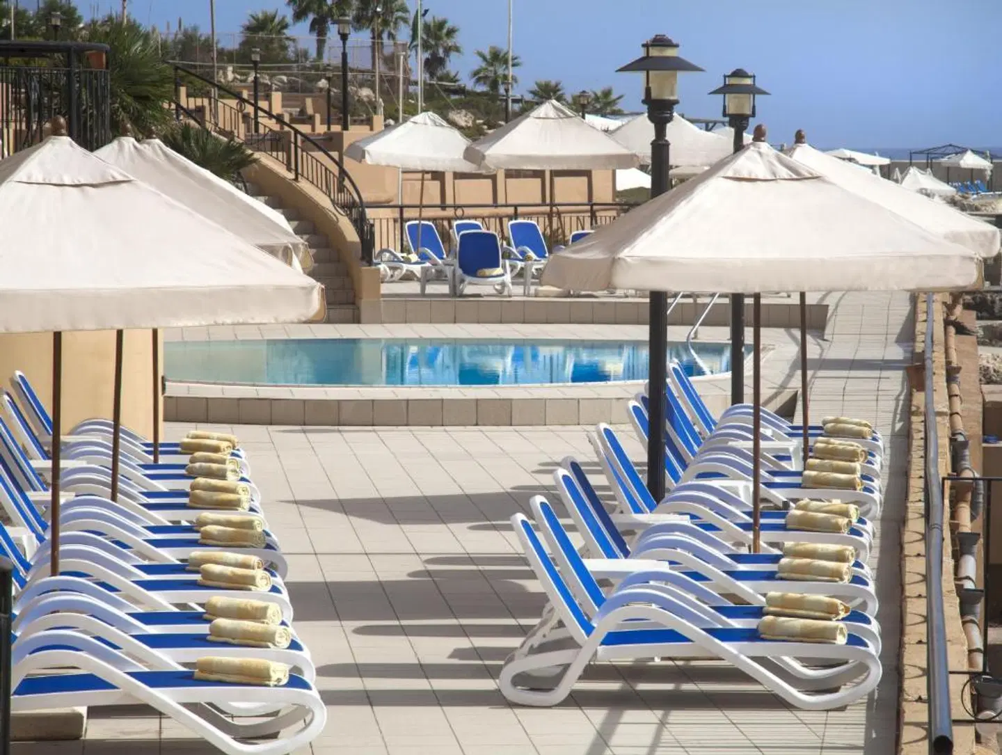 Verdi St. George's Bay Marina OUTDOOR_POOL