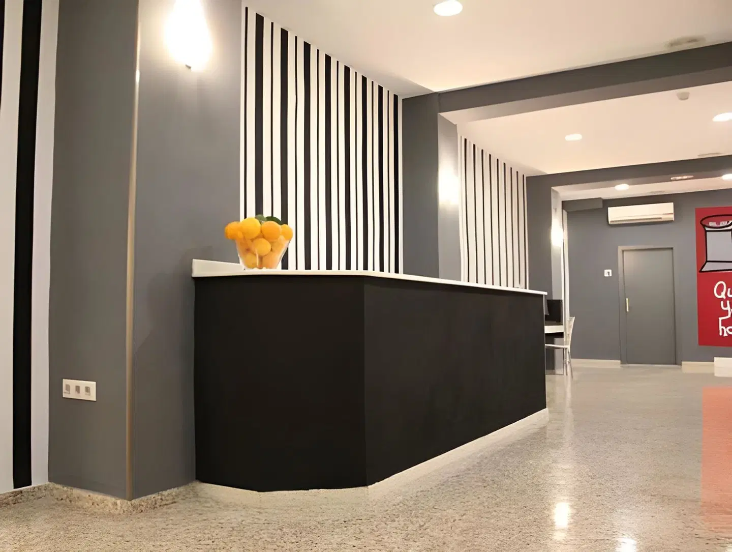 Quart Youth Hostel LOUNGE_LOBBY