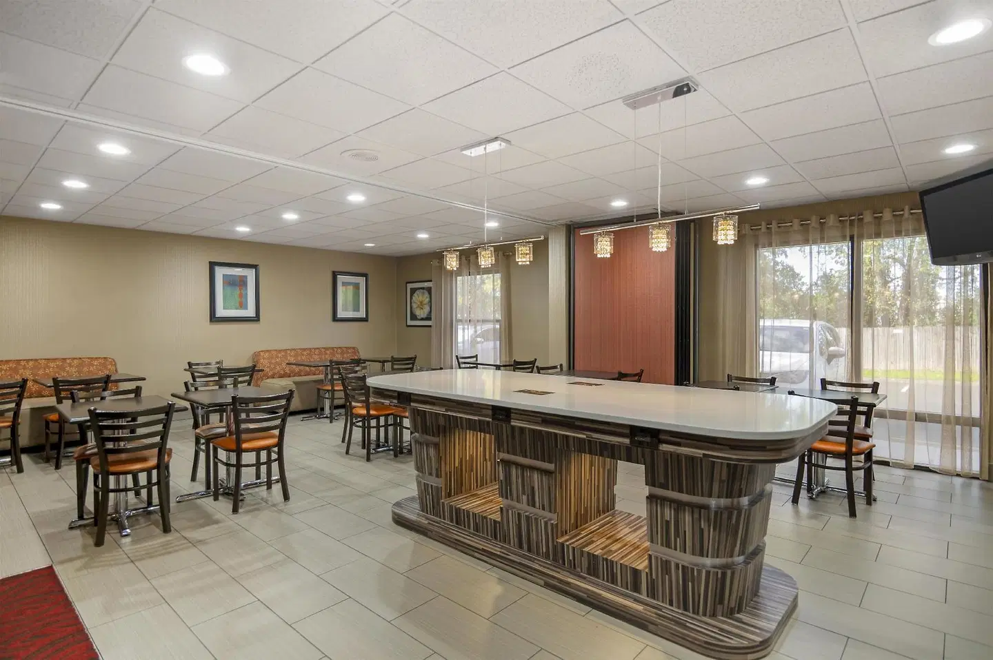 Best Western Suites Near Opryland Bar