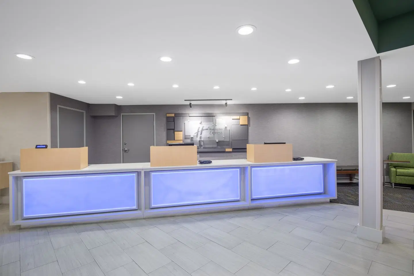 Holiday Inn Express San Diego Airport-Old Town by IHG LOUNGE_LOBBY