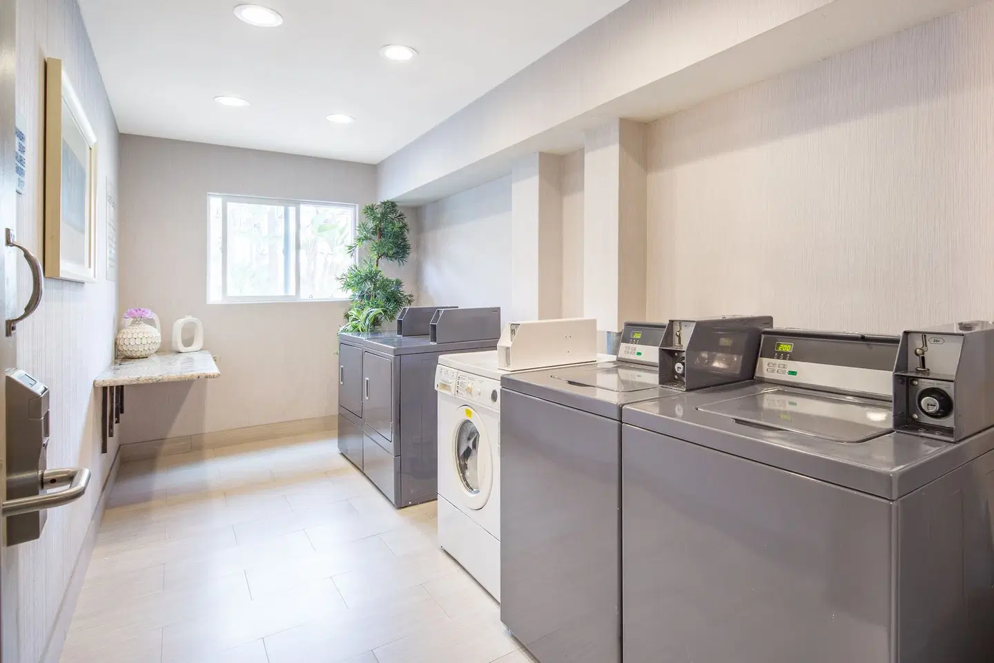 Holiday Inn Express San Diego Airport-Old Town by IHG ROOM_EXAMPLE