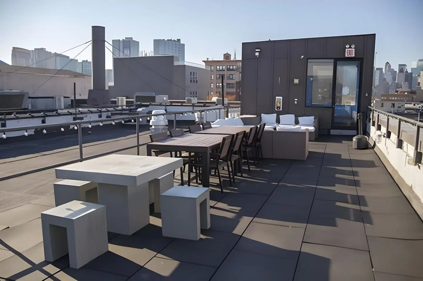 The Local Hostel NYC Terrasse